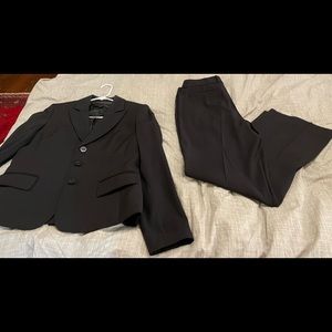 Anne Klein pants suit black with red pin stripes